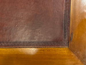 Vintage bureau, klassiek Engels bureau, mahoniehout, rood leer, 628