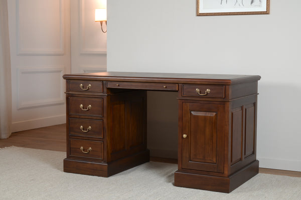 Regent 140x70 Walnoot, klassiek Engels bureau, massief mahoniehout