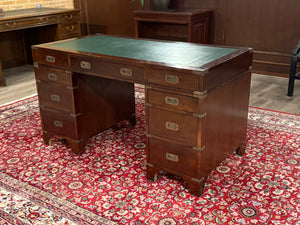 Vintage-Schreibtisch, klassischer englischer Schreibtisch, Mahagoni, grünes Leder, 576