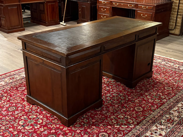 Vintage bureau, klassiek Engels bureau, teakhout, bruin leer, 660
