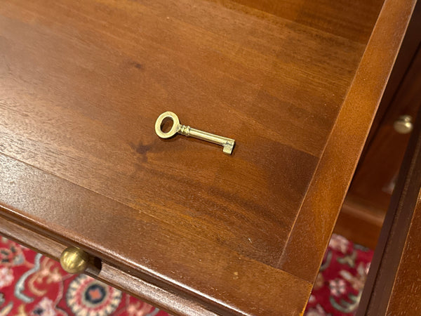 Vintage bureau, klassiek Engels bureau, mahoniehout, zwart leer, 629