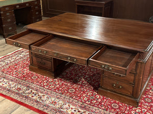 Vintage bureau, partnerdesk, klassiek Engels bureau, mahoniehout, 617