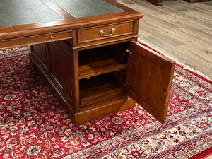 Vintage-Schreibtisch, Partner-Schreibtisch, klassischer englischer Schreibtisch, Mahagoni, grünes Leder, 638