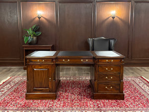 Vintage bureau, klassiek Engels bureau, mahoniehout, zwart leer, 658