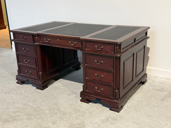 Vintage bureau, klassiek Engels bureau, mahoniehout, zwart leer, 688