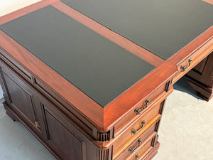 Vintage bureau, partnerdesk, klassiek Engels bureau, mahoniehout, zwart leer, 689