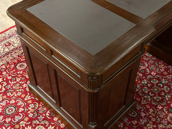 Vintage bureau, klassiek Engels bureau, mahoniehout, bruin leer, 603