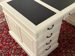 Vintage-Schreibtisch, weiß, klassischer englischer Schreibtisch, Mahagoni, schwarzes Leder, 639