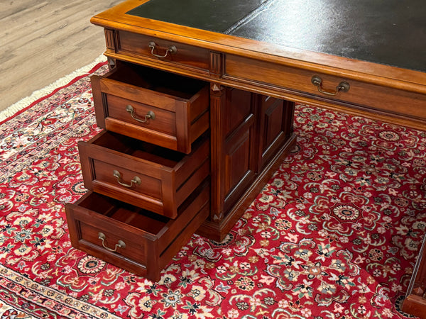 Bureau vintage, bureau anglais classique, acajou, cuir marron, 652