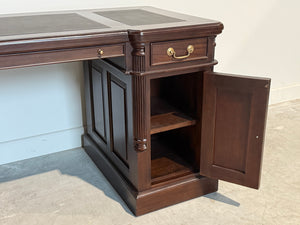 Vintage bureau, donker kers, klassiek Engels bureau, mahoniehout, zwart leer, 707