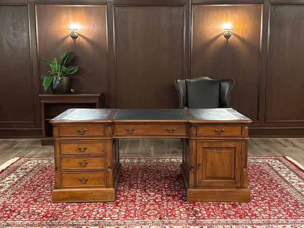 Vintage bureau, partnerdesk, klassiek Engels bureau, mahoniehout, groen leer, 632