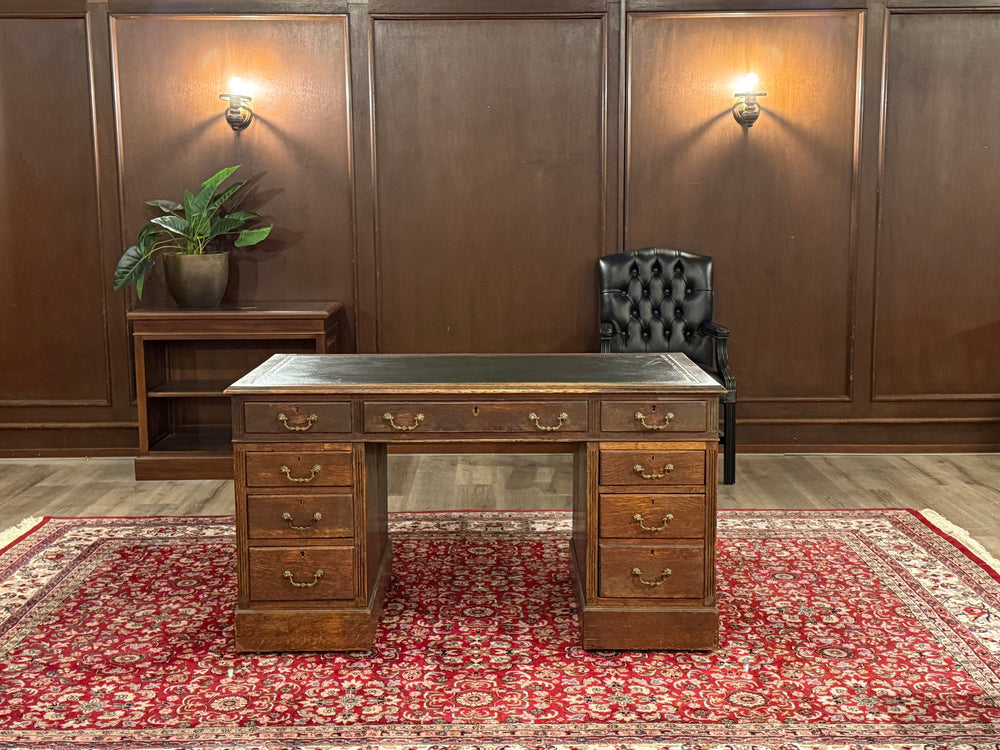 Vintage bureau, antiek Engels bureau, eikenhout, groen leer, 571